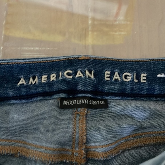 American Eagle Outfitters Jeans High Rise Curvy size 4 Short - Picture 3 of 9